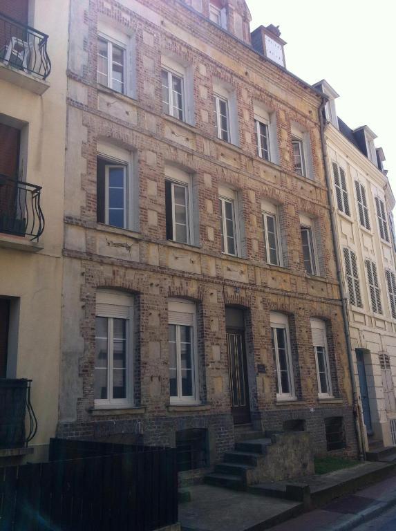 Townhouse Trouville - Appart'Hotel & Studios Экстерьер фото